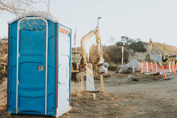 Best Luxury portable toilet rental  in Paramount, CA