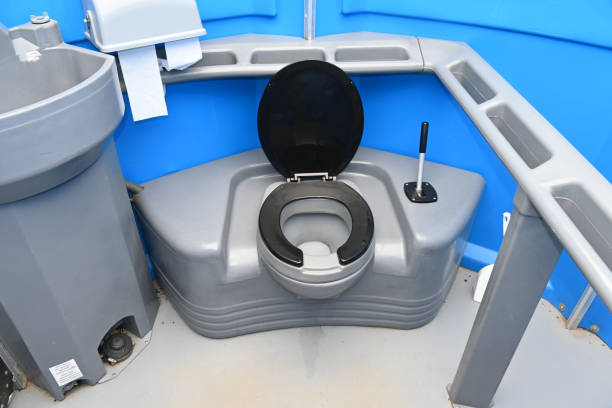Best Affordable portable toilet rental  in Paramount, CA